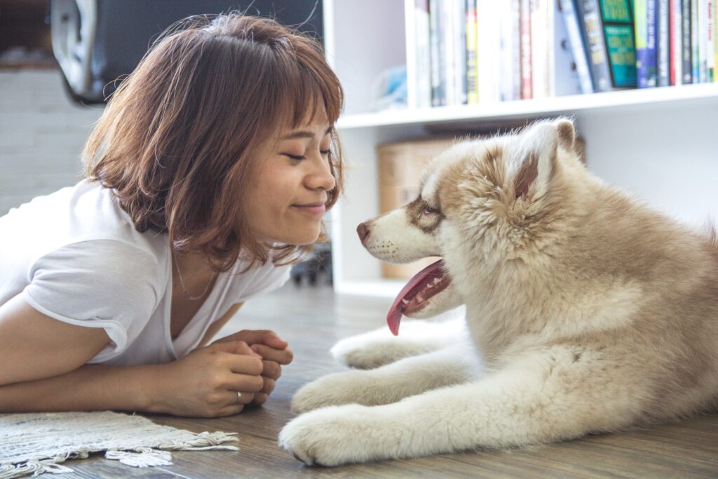 相談をして元気になった人のイメージ画像