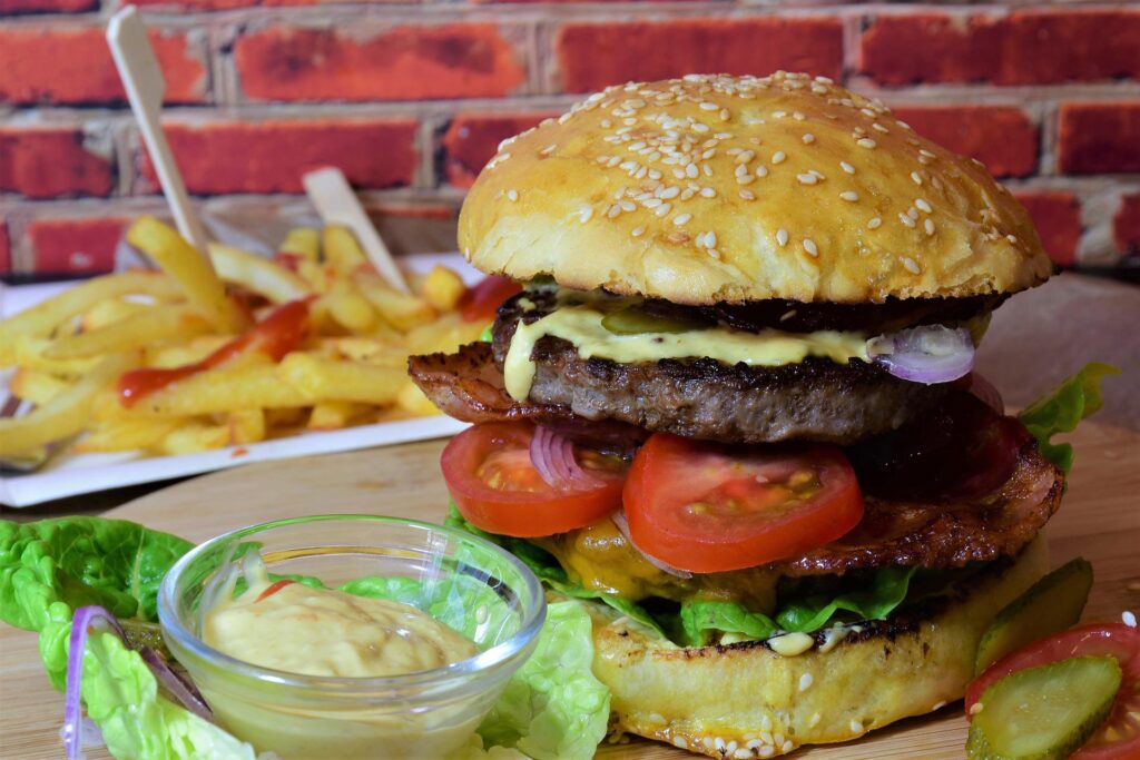 国際通りで食べられるハンバーガーのイメージ画像